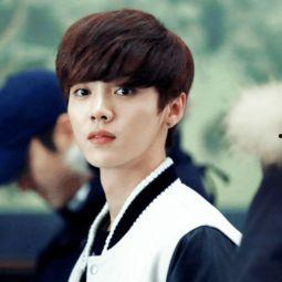 鹿晗初吻爆料视频合集,揭秘偶像成长路上的甜蜜瞬间  第3张